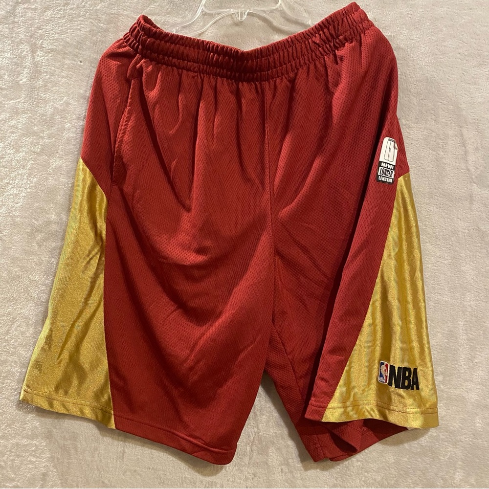 NBA Shorts Men’s Large Red Gold Basketball Elastic Waist 
Athletic Sports New
